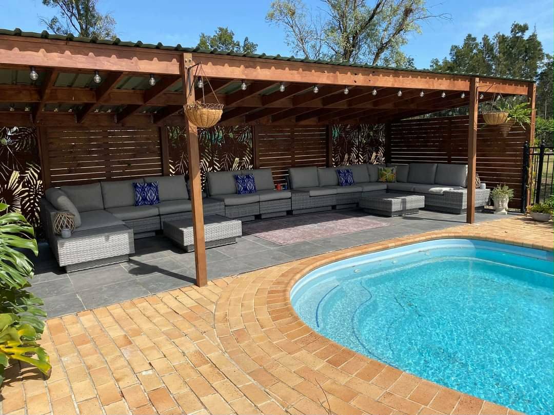 Age Builds pergola and pool deck